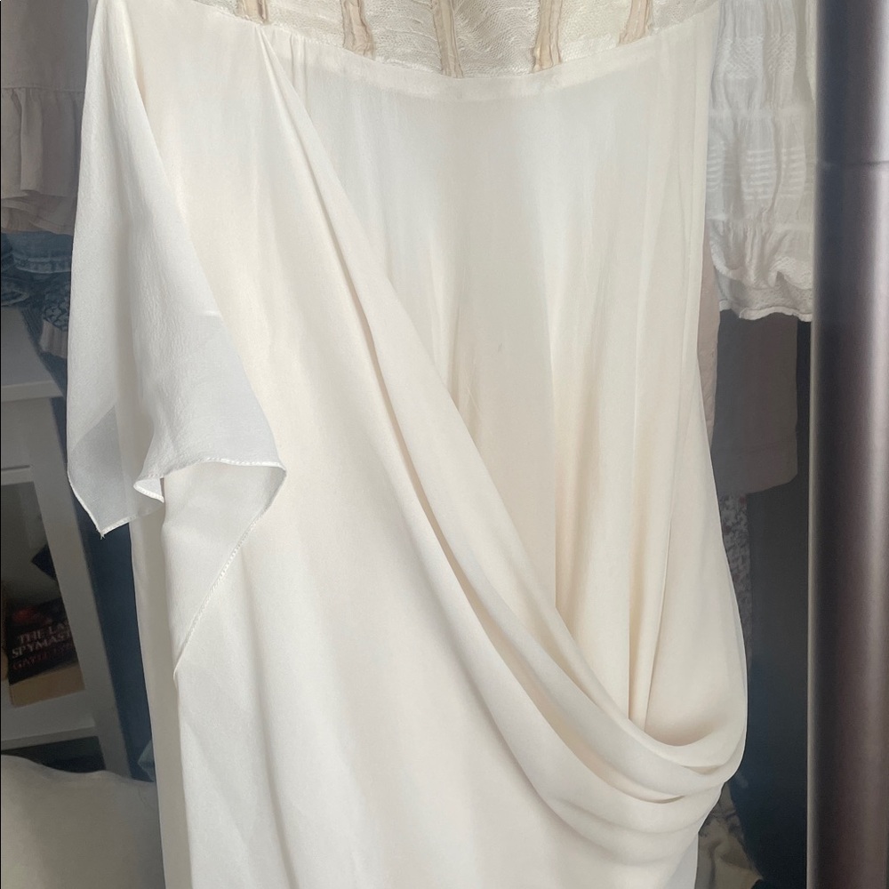 One of a kind handmade wedding dress - Picture 7 of 8